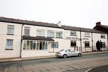 Hawthorn Hotel Radcliffe Exterior foto
